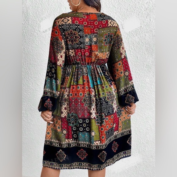 Boho Plus Size Patchwork Pattern Bohemian V-Neck Lantern Sleeve Dress Black - Picture 3 of 3